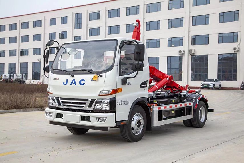 江淮駿鈴純電動(dòng)車(chē)廂可卸式垃圾車(chē)圖片2